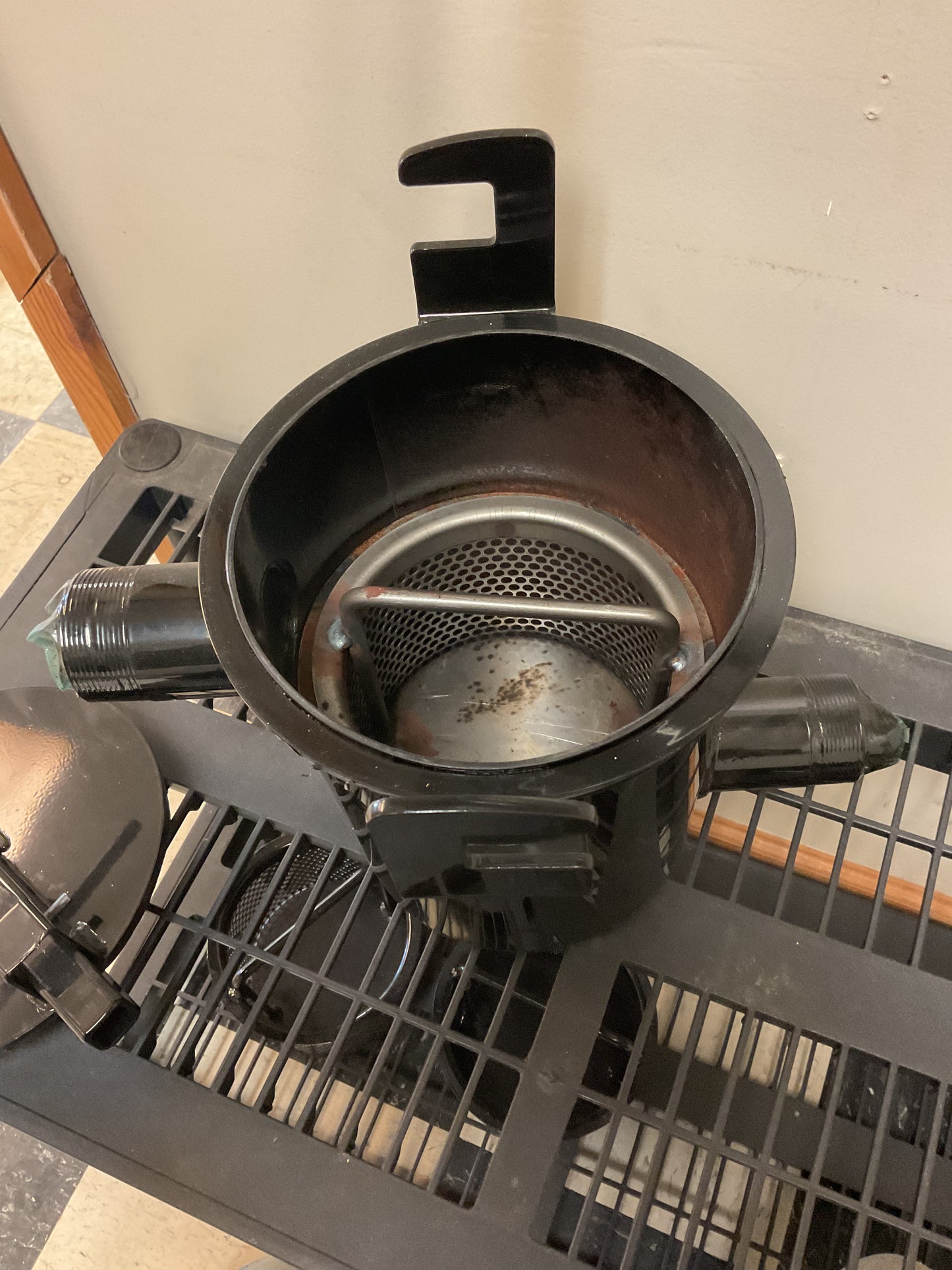 1 gal strainer assembly